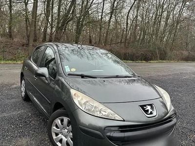 Occasion 2009 Peugeot 207 Premium Berline | 2 800 € (Prix juste)
