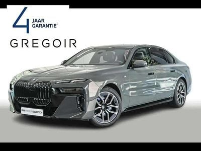 Gris Occasion 2024 BMW 740 Sport Line Berline | 91 950 €