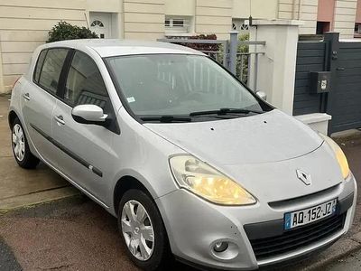 Occasion 2010 Renault Clio III Expression Berline | 3 600 € (Prix juste)
