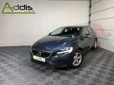 Gris Occasion 2018 Volvo V40 Momentum Berline | 16 990 € (Prix juste)