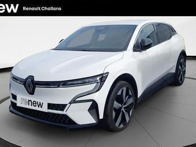 Blanc Occasion 2022 Renault Mégane Techno Berline | 24 890 € (Prix juste)