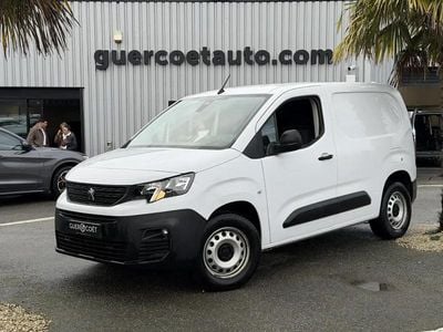 Blanc Occasion 2023 Peugeot Partner Monospace | 19 990 €