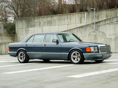 Occasion Mercedes S560 279 ch (205 kW) 1990 Bleu Berline