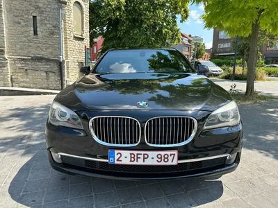 BMW 730