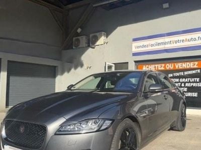 Gris Occasion 2015 Jaguar XF Prestige Berline | 19 490 €
