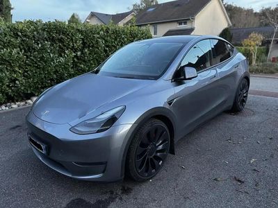 Gris Occasion 2024 Tesla Model Y Performance SUV | 51 900 €