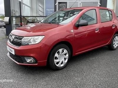 Rouge Occasion 2018 Dacia Sandero Ambiance Citadine | 8 499 € (Bon prix)