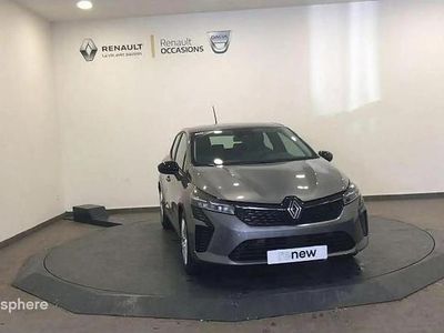 Orange Occasion 2024 Renault Clio V Evolution Berline | 18 999 € (Prix juste)