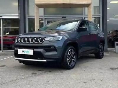 Graphite gray métallisé Occasion 2024 Jeep Compass Altitude SUV | 40 990 €