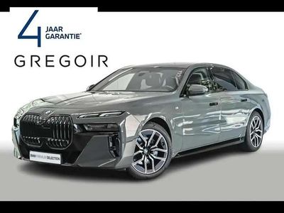 Gris Occasion 2024 BMW 740 Sport Line Berline | 91 950 €
