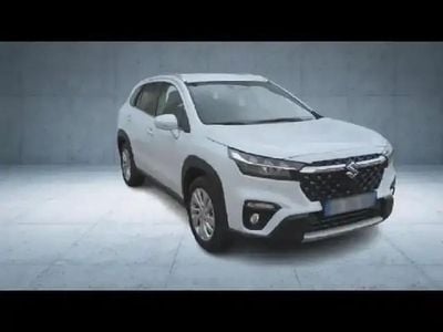 Nouvelle Suzuki SX4 S-Cross 2025 Cool white pearl métallisé SUV