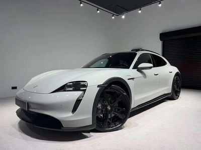 Gris Occasion 2022 Porsche Taycan Cross Turismo Break | 56 790 € (Prix cher)