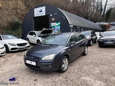 Gris Occasion 2007 Ford Focus Style Berline | 6 500 € (Prix cher)