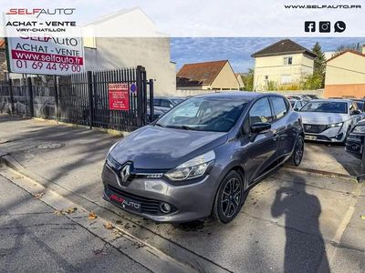 Gris Occasion 2015 Renault Clio IV LIMITED Berline | 7 780 € (Prix cher)