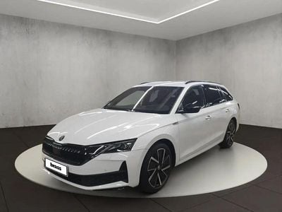 Blanc Occasion 2025 Skoda Octavia SportLine Break | 37 450 € (Prix assez cher)