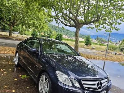 Bleu Occasion 2010 Mercedes E350 Executive Coupé | 5 500 €