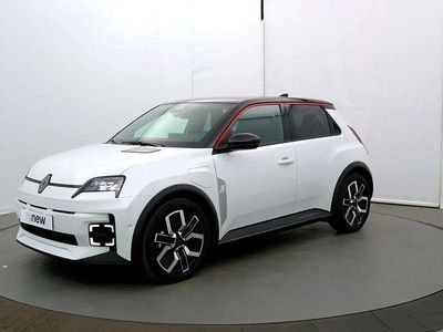 Blanc Nouvelle 2025 Renault 5 E-Tech Techno Citadine | 29 990 € (Prix juste)