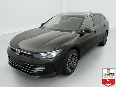 Noir Nouvelle 2025 VW Passat Elegance Break | 41 974 € (Prix juste)