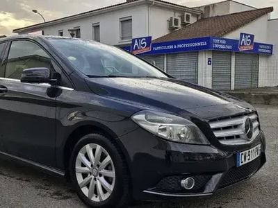 Mercedes B180