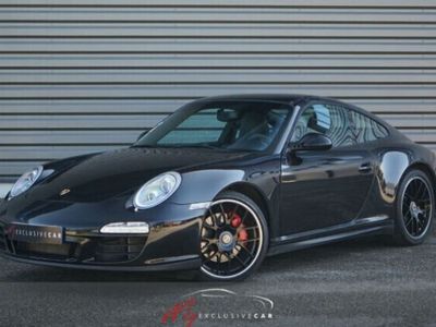 Porsche 911 Carrera 4 GTS