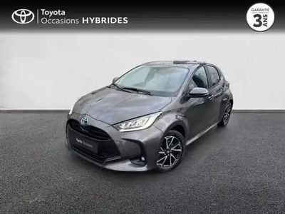 Occasion Toyota Yaris Hybrid Design 116 ch (85 kW) 2023 Gris atlas (m) Berline