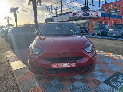 Rouge passion Occasion 2024 Fiat 600 La Prima SUV | 20 450 € (Prix juste)