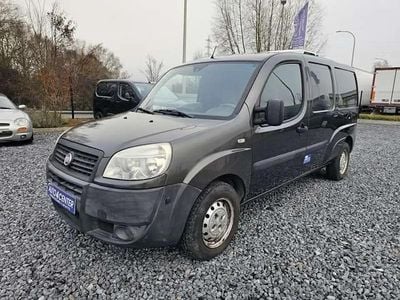 Gris Occasion 2009 Fiat Doblò Monospace | 6 990 €