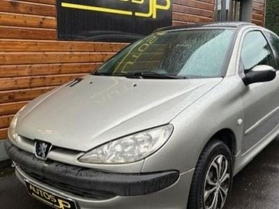 Occasion 2004 Peugeot 206 Style Citadine | 2 990 € (Bon prix)