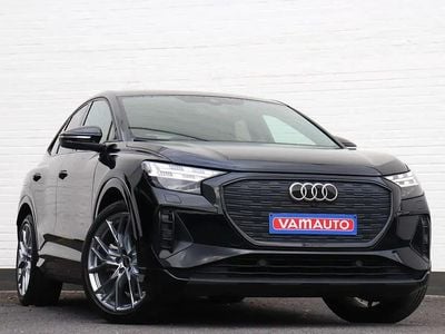 Noir Occasion 2022 Audi Q4 Sportback e-tron S-Line SUV | 35 950 € (Bon prix)