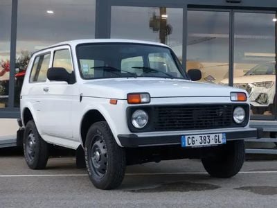 Occasion Lada niva 82 ch (60 kW) 2012 Blanc SUV