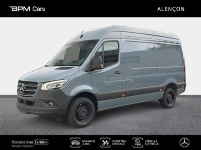 Gris Nouvelle 2025 Mercedes Sprinter Van | 59 160 € (Prix assez cher)