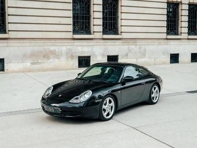 Noir Occasion 2000 Porsche 911 Carrera Coupé | 49 900 €
