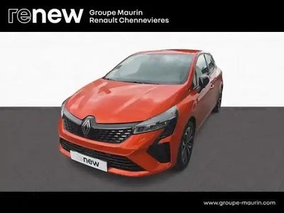 Orange Occasion 2023 Renault Clio V Techno Berline | 19 991 € (Prix juste)
