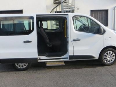Blanc Occasion 2016 Renault Trafic Monospace | 17 500 € (Prix juste)