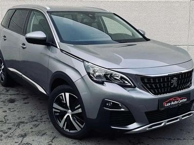 Gris Occasion 2020 Peugeot 5008 Allure SUV | 17 900 € (Bon prix)