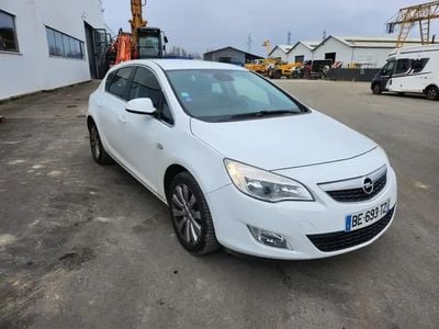 Occasion Opel Astra Cosmo 140 ch (102 kW) 2010 Blanc Berline