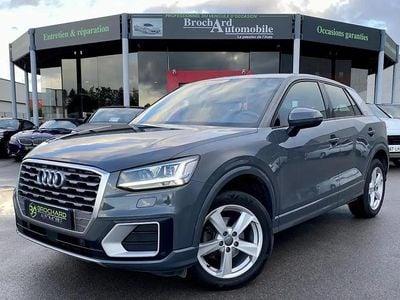 Gris Occasion 2019 Audi Q2 Sport SUV | 19 900 € (Prix juste)