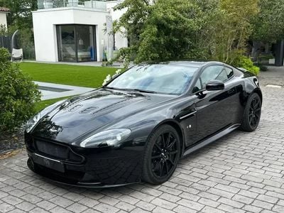 Noir Occasion 2016 Aston Martin V12 Vantage Coupé | 104 800 €