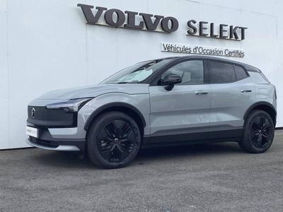 Gris Occasion 2025 Volvo EX30 Performance SUV | 52 900 € (Prix cher)