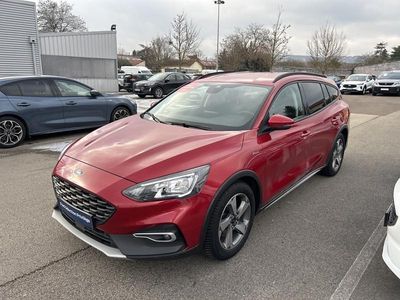 Rouge lucid métallisé premium Occasion 2022 Ford Focus Active X Berline | 18 489 € (Prix juste)