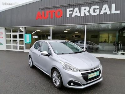 Gris Occasion 2019 Peugeot 208 Signature Sky Citadine | 7 980 € (Prix juste)