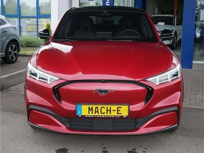 Rouge Nouvelle 2025 Ford Mustang Mach-E Extended Range SUV | 56 522 €