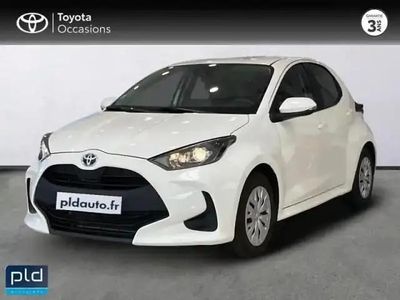 Blanc Occasion 2023 Toyota Yaris Hybrid Berline | 18 990 € (Prix juste)