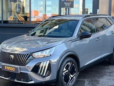 Occasion Peugeot 2008 Allure 101 ch (74 kW) 2024 Gris SUV