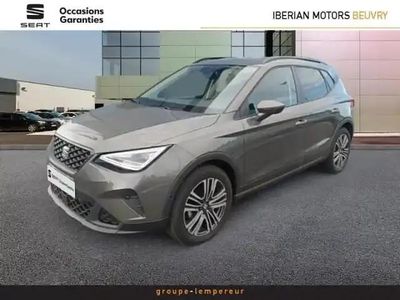 Gris Occasion 2024 Seat Arona Copa SUV | 19 991 € (Prix assez cher)