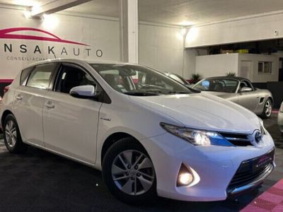 Toyota Auris Hybrid