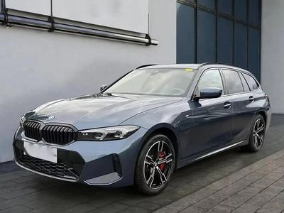 Bleu Occasion 2025 BMW 330e M Sport Break | 46 379 € (Bon prix)