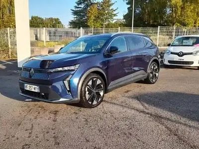 Bleu nocturne Occasion 2025 Renault Scenic E-Tech SUV | 45 490 € (Prix juste)