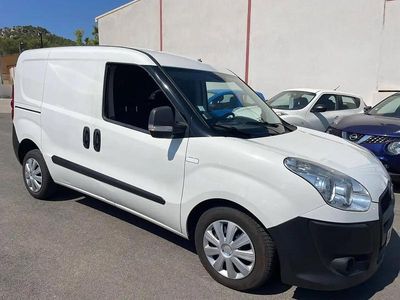 Blanc Occasion 2013 Fiat Doblò Monospace | 6 990 €