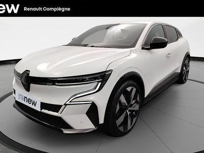 Blanc Occasion 2022 Renault Megane E-Tech Techno Berline | 20 990 € (Prix juste)